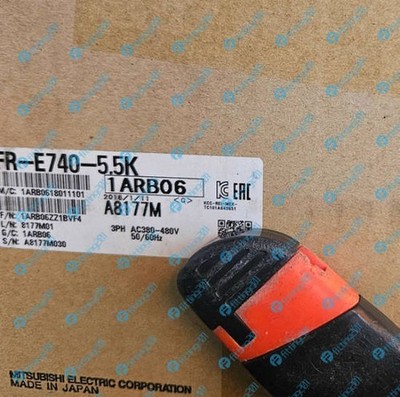 1PC NEW Mitsubishi Frequency Converter FR-E740-5.5K