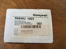Honeywell R8845U Universal Switching Relay R8845U1003