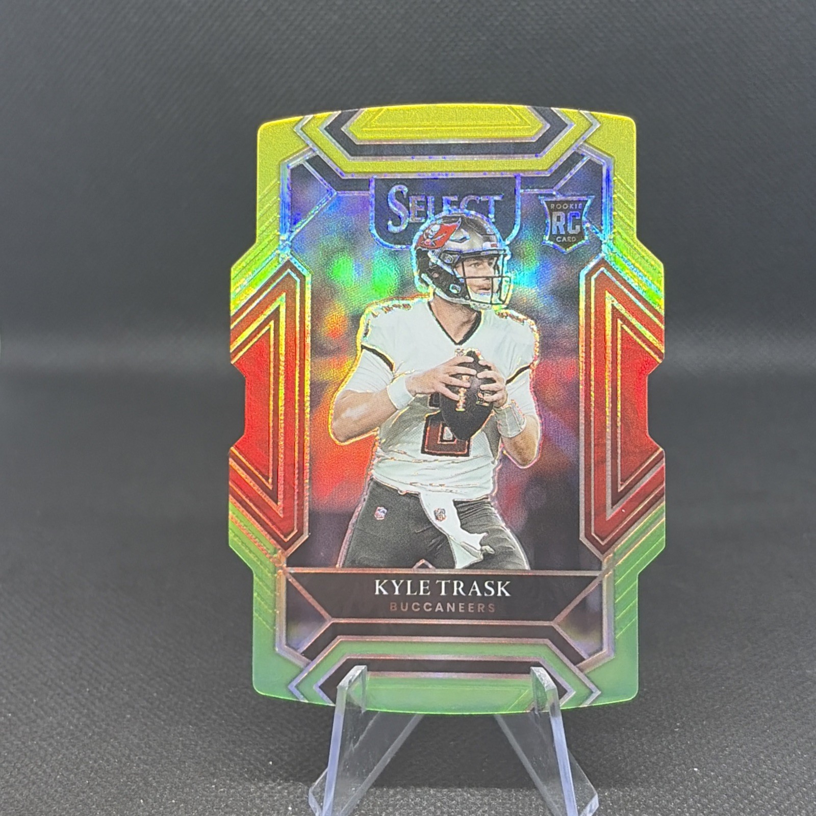 Kyle Trask RC Red Yellow Die Cut Club Level 2021 Panini Select #263 Rookie MINT!