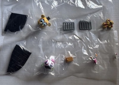 Five Nights At Freddy s Security Breach Series 3 Craftables 2 X LOT NO BOX FNAF