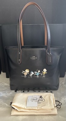 NWT COACH LIMITED EDITION PEANUTS/SNOOPY BLACK LEATHER CITY ZIP