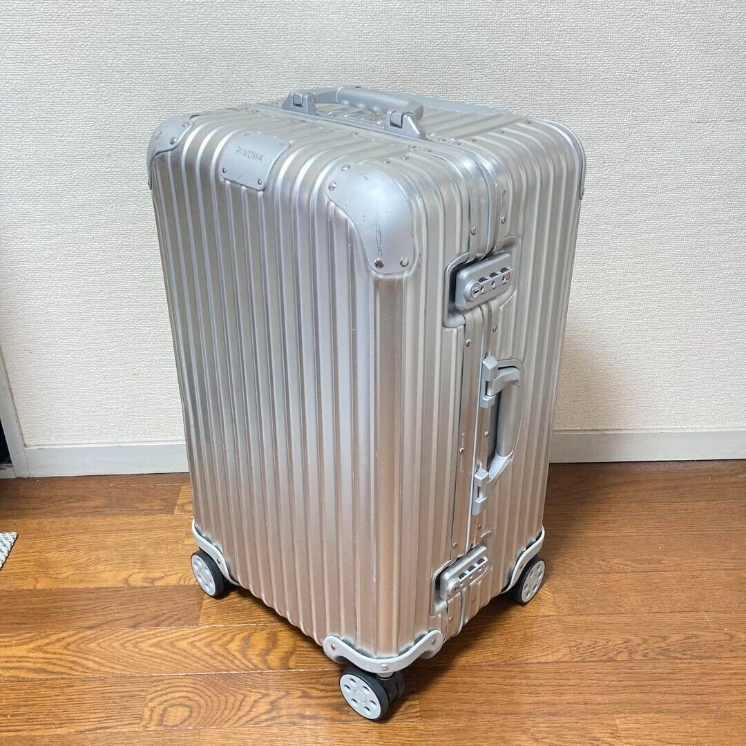 Rimowa Original Trunk S 66L Silver 4 wheels Carry Case Rimowa Original Trunk S 66L Silver 4 wheels Carry Case