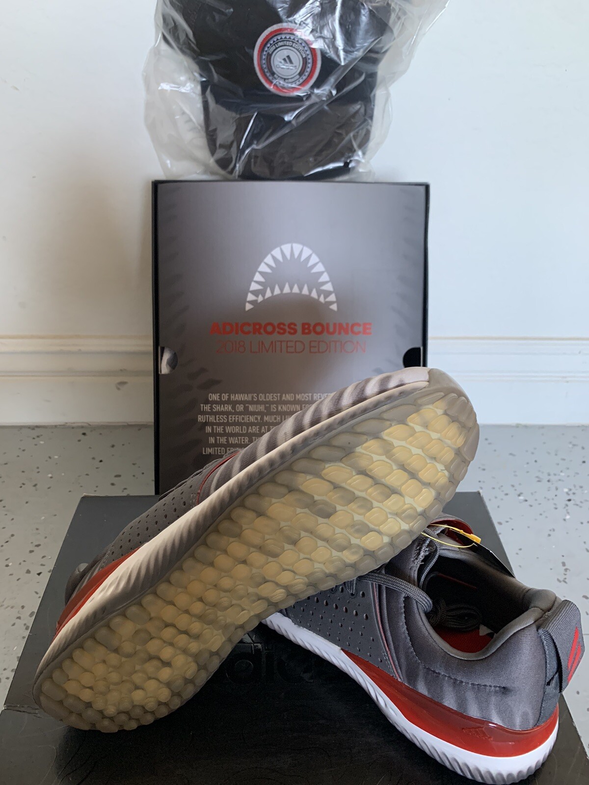 NEW MEN'S&nbsp;ADIDAS ADICROSS BOUNCE LIMITED EDITION W/ LIMITED HAT NEW!!! SIZE 9