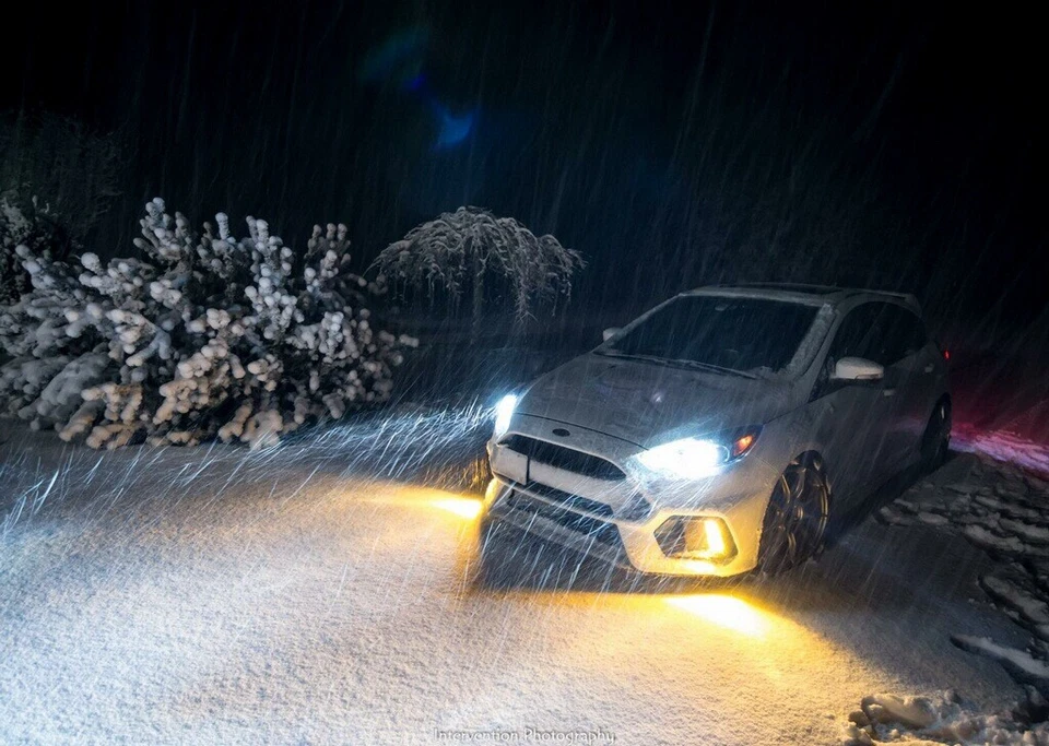 Faros halógenos antiniebla amarillos Ford Focus RS H8 2016-2017   Foto 3 de 4