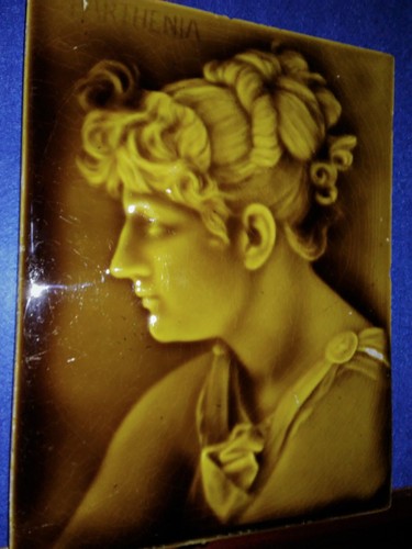 Trent Tile - c1883 - Mary Anderson "Parthenia" - Antique Majolica Portrait 10x13 - Bild 5 von 23