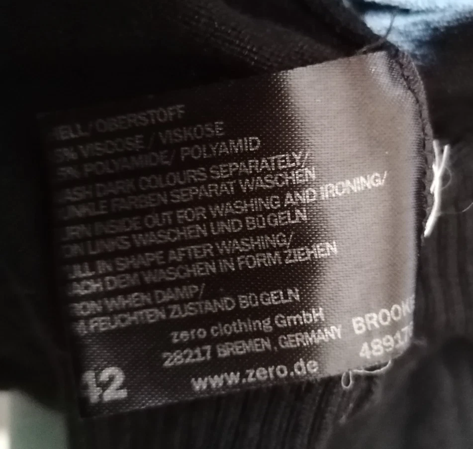 Kurze Strickjacke Bolero "Zero* Gr. 42 Schwarz - Bild 2 von 4