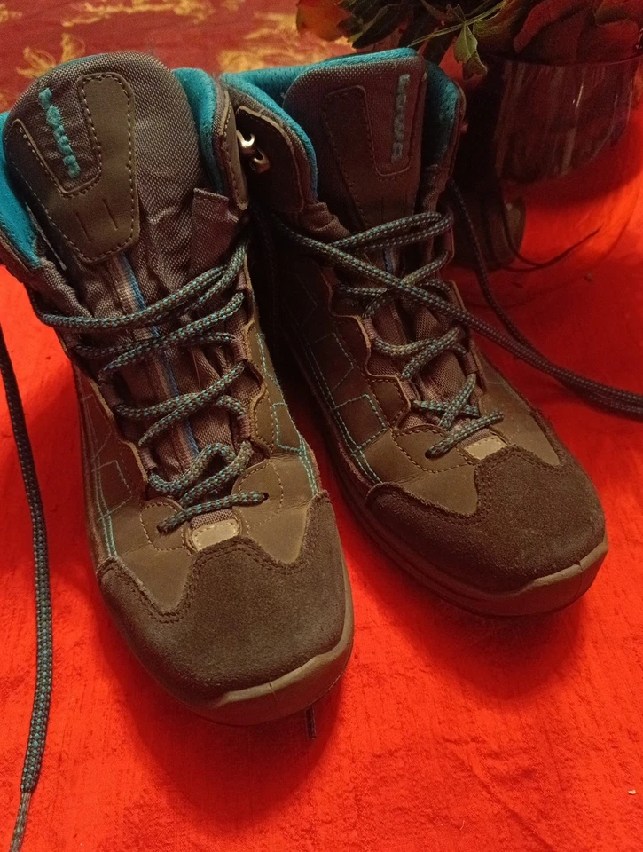 Wanderschuhe Outdoor Junior 39 LOWA simply fit GORE TEX 5,5 5 1/2 Zustand perf.