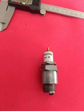 ancienne bougie gros culot  automobile moto  a voir