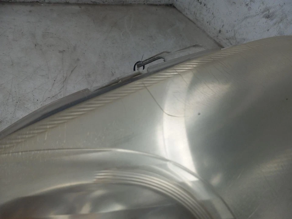 03 04 05 FARO DERECHO PASAJERO TOYOTA ECHO NEGRO-209 Foto 2 de 4