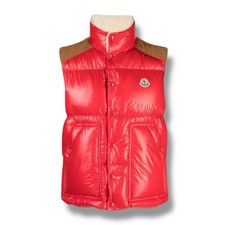 Moncler Ardèche Logo-Patch Daunen-gefüllte rote Weste Größe 4