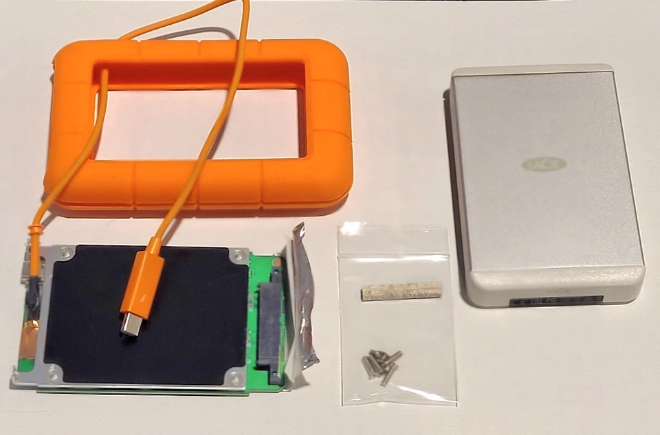 LaCie Rugged Portable THUNDERBOLT und USB 3.0 3 GEHÄUSE für bis zu 2TB SATA 2.5 - Bild 4 von 4