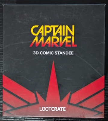 Loot Crate Exclusive Captain Marvel 3D Comic Standee Statue Brand New/Open Box
