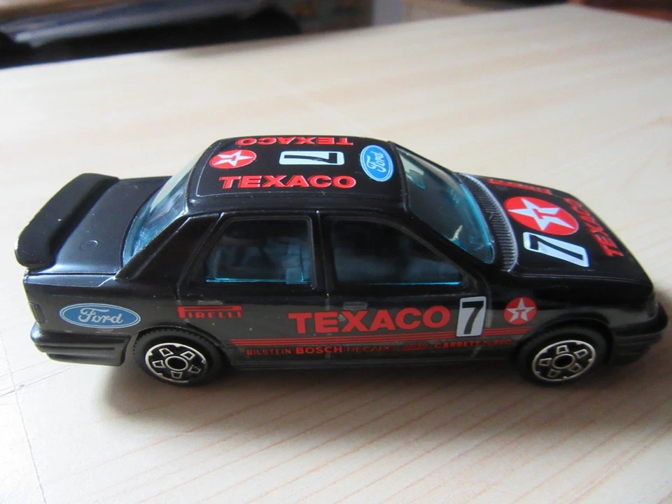Modellismo statico - 1/43 -Burago   FORD  SIERRA - Immagine 2 di 4