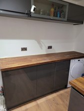 Kitchen With Oak Wood Grey