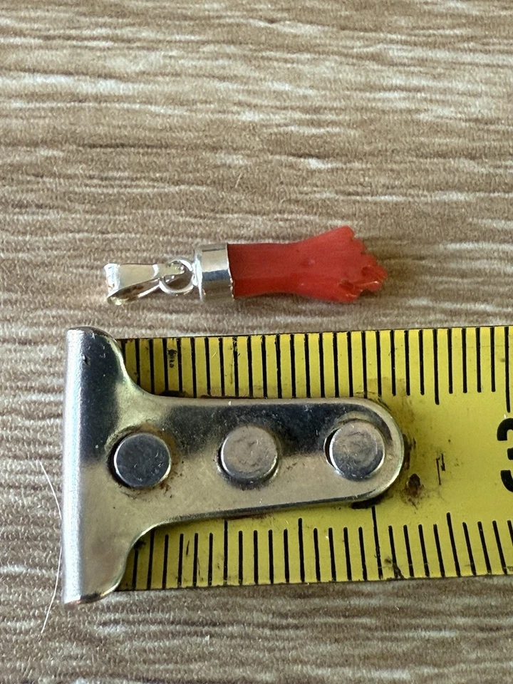 Mano In Corallo Rosso e Argento 925 - Immagine 4 di 4