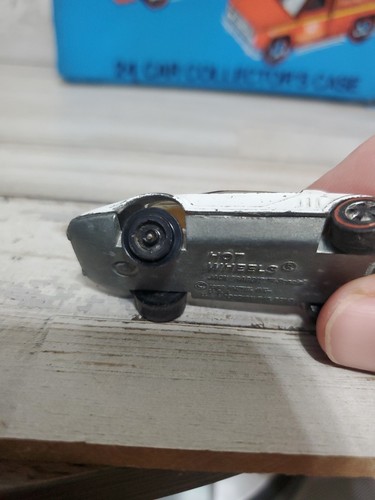 Hot Wheels Redline 1975 24 custodia da corsa per collezionisti auto con entrambi vassoi e Jack Rabbit - Foto 22 di 24