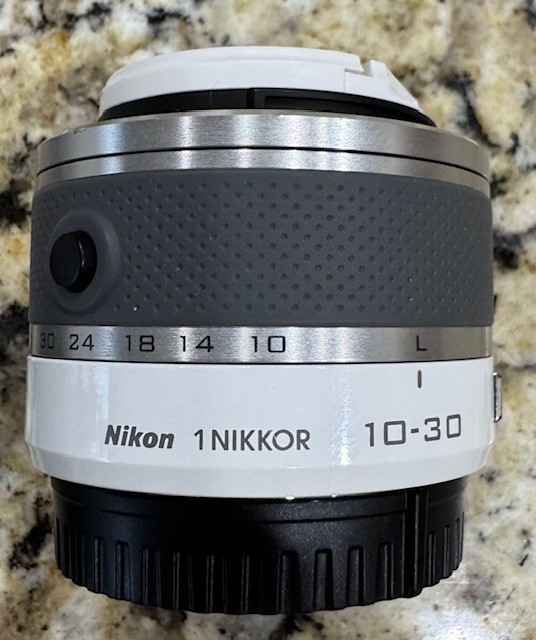 Nikon 1 J1 Fotocamera Mirrorless 10.1 MP Con Obiettivo Nikkor VR 30-110 Mm – Usato In Ottime Condizioni