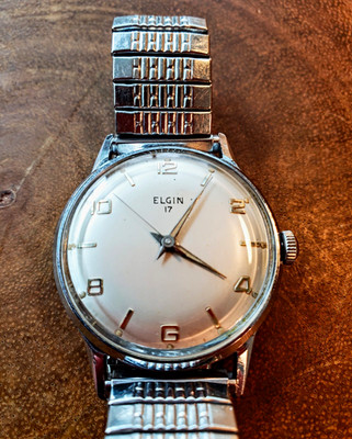 Elgin 17-Jewel Manual Mechanical Silver Dial Shock-Resist SS Bracelet