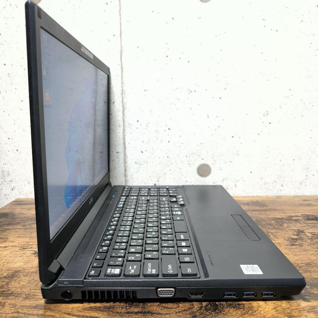 Fujitsu LIFEBOOK A5510D 15.6in Core i5 10th Gen 8GB RAM Fujitsu LIFEBOOK A5510D 15.6in Core i5 10th Gen 8GB RAM