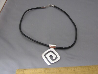 Fine Vintage SILPADA Sterling SQUARE SPIRAL PENDANT LEATHER NECKLACE