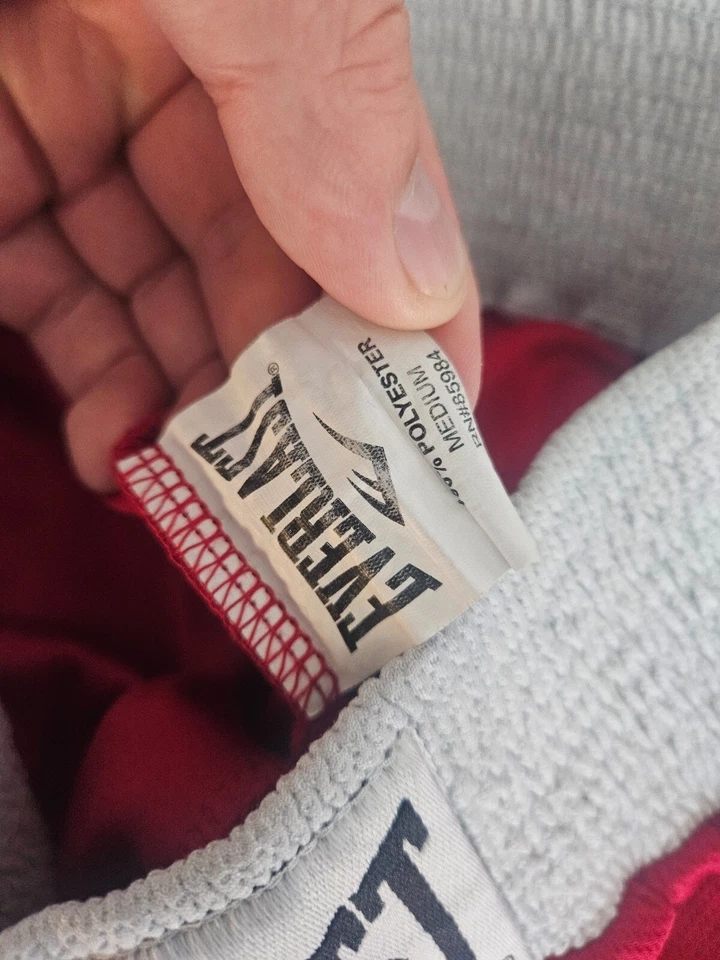 Pantalones Cortos de Boxeo Everlast Skinners Satinado Talla Mediana Rojo De Colección Foto 2 de 3