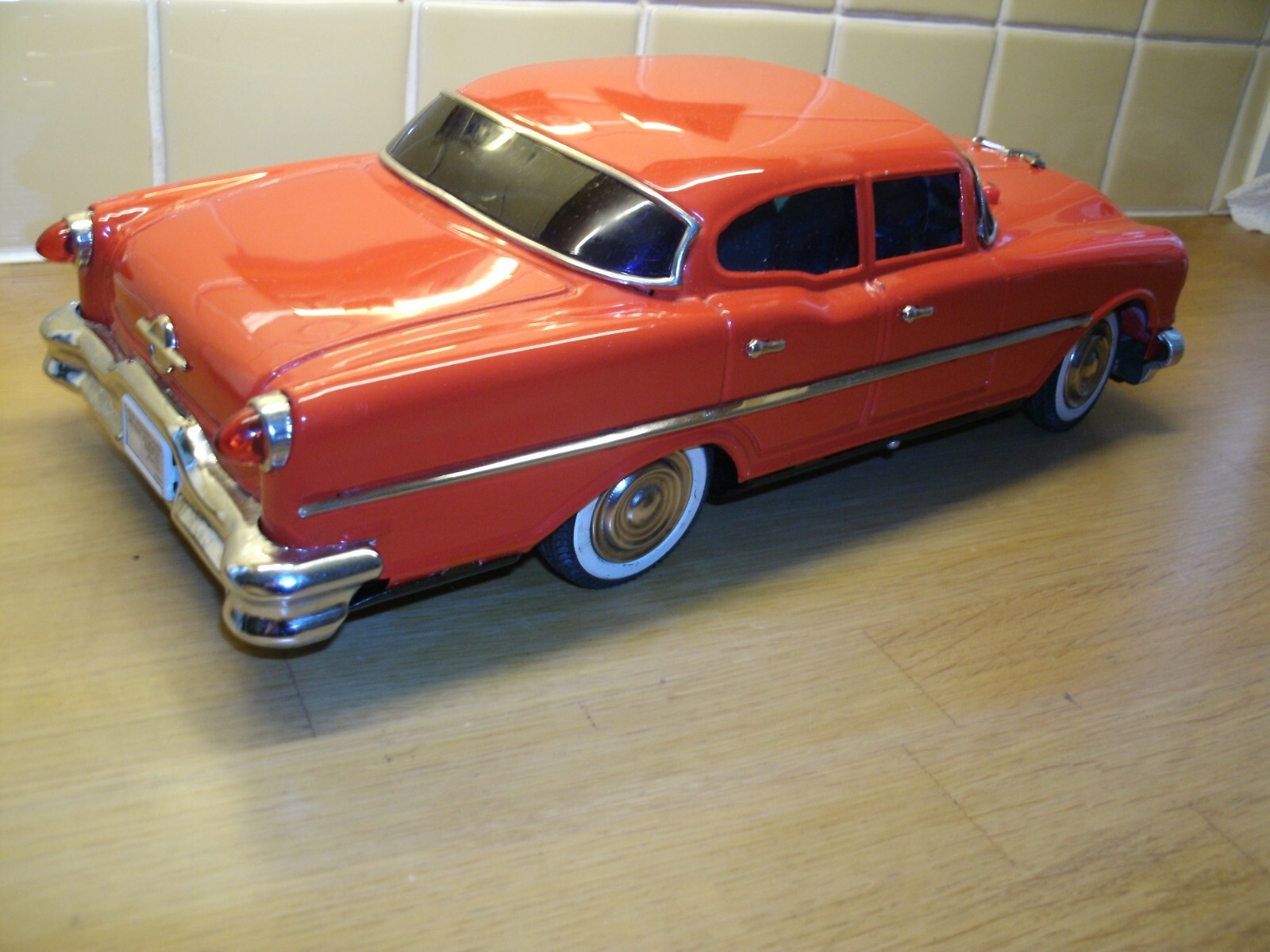 MASUDAYA RADICON OLDSMOBILE TIN CAR TINPLATE TOY 13 INCHES WORKING WITH