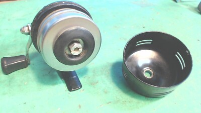 Vintage-= DAIWA-9300C- Fishing Reel -good shape and condition