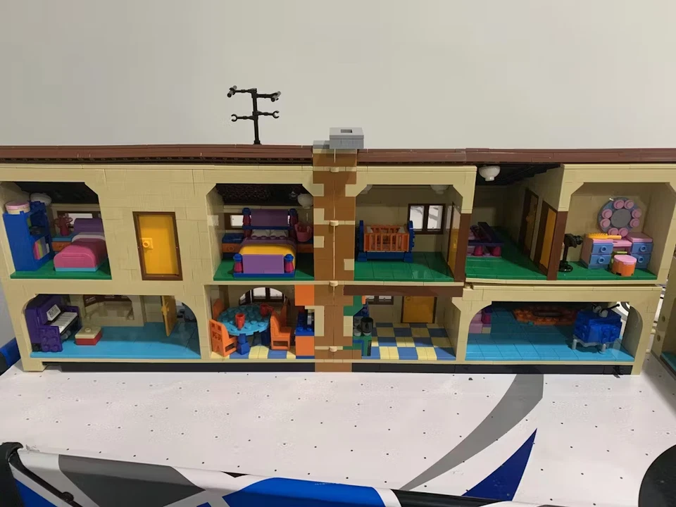 MOC 2523pcs The Simpsons House Building Block Bricks Set New & Sealed  - Image 3 of 4