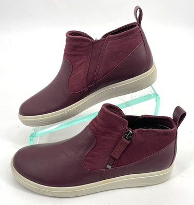 Ecco Womens size 38/7 Soft Classic Burgundy Leather Side Zip ankle Casual Bootie