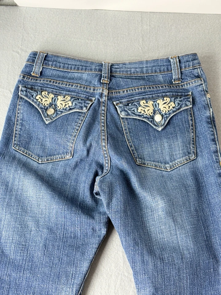 Pantalones de mezclilla para mujer Zena con solapa y bolsillo azul lavado medio talla 4 corte bota pequeño Foto 3 de 4