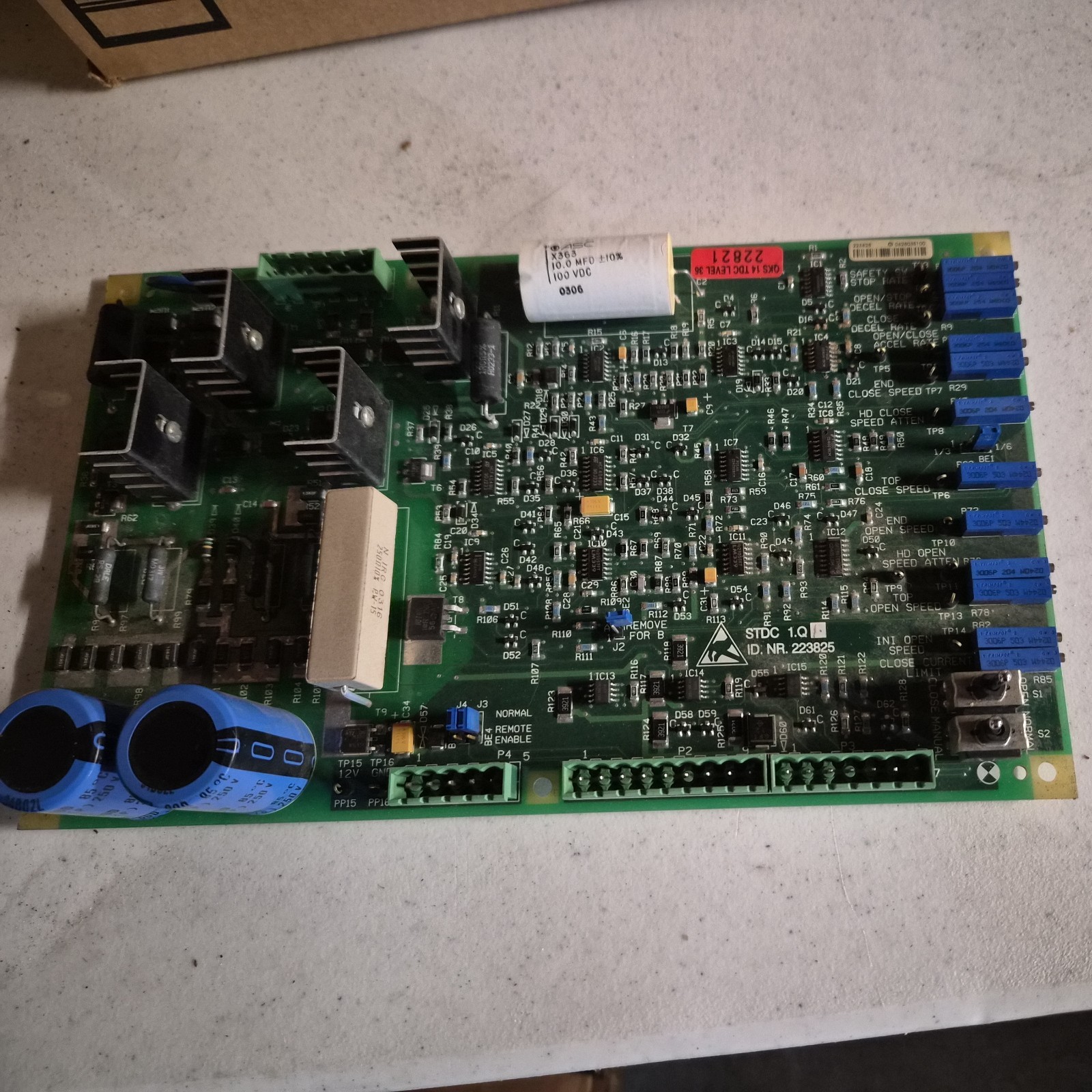 NEW SCHINDLER ELEVATOR BOARD # 223825/ # 7029D81G01/ STDC 1.Q / TDCB