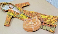 Mattel   Barbie Doll  Vintage  In the Swim   Clone Beachrobe & Purse   NO DOLL