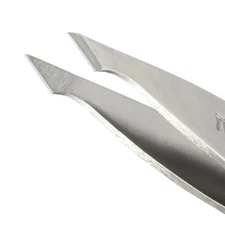 Tweezerman Pointed Slant Tweezer | 1261-R