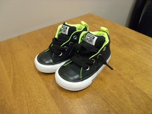 black hi top converse size 4