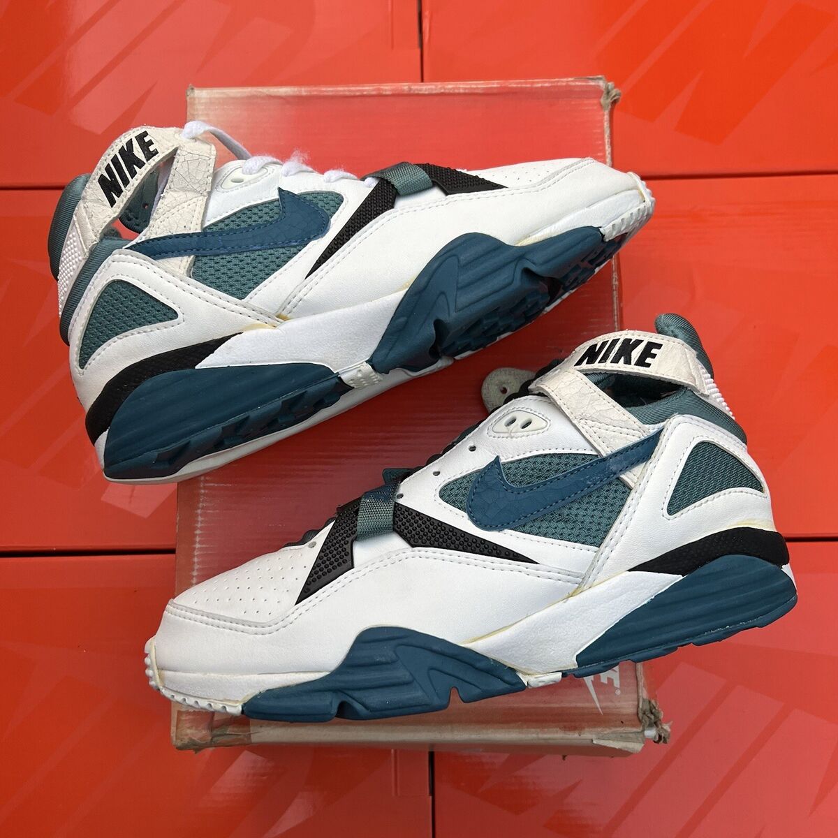 Deadstock 1991 Nike Air Trainer Max 91 Bo Jackson OG CLUB Deadstock 1991 Nike Air Trainer Max 91 Bo Jackson OG CLUB