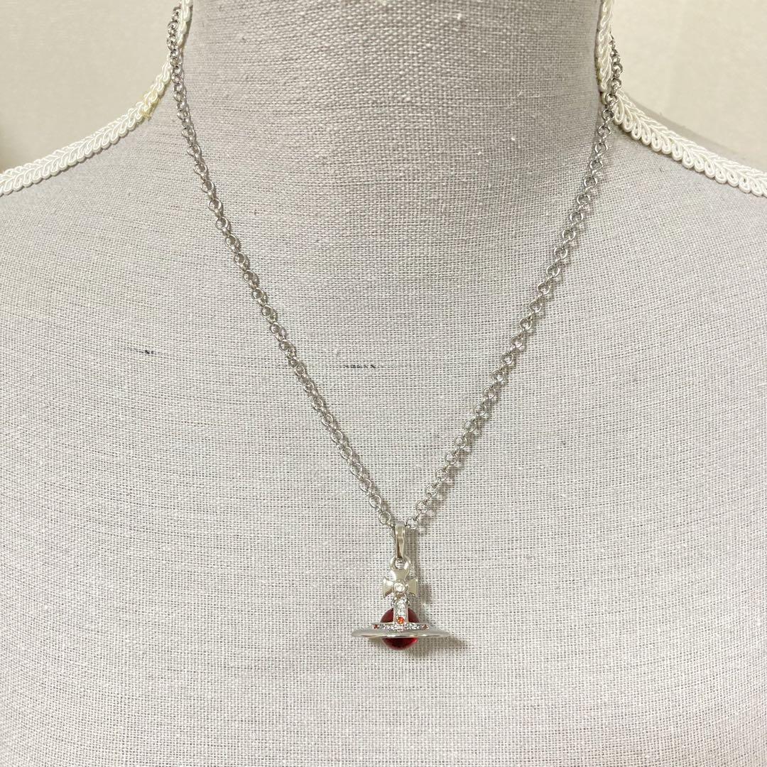 Vivienne Westwood Necklace Tiny Orb Red Silver w/drawstring Vivienne Westwood Necklace Tiny Orb Red Silver w/drawstring