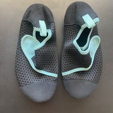 Water Shoes SIZE M 36 / 37 US 5-5.5 Snorkeling Wading Kayaking Beach Shoes