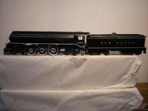Custom Brass Models, HO scale New Haven I-5 4-6-4