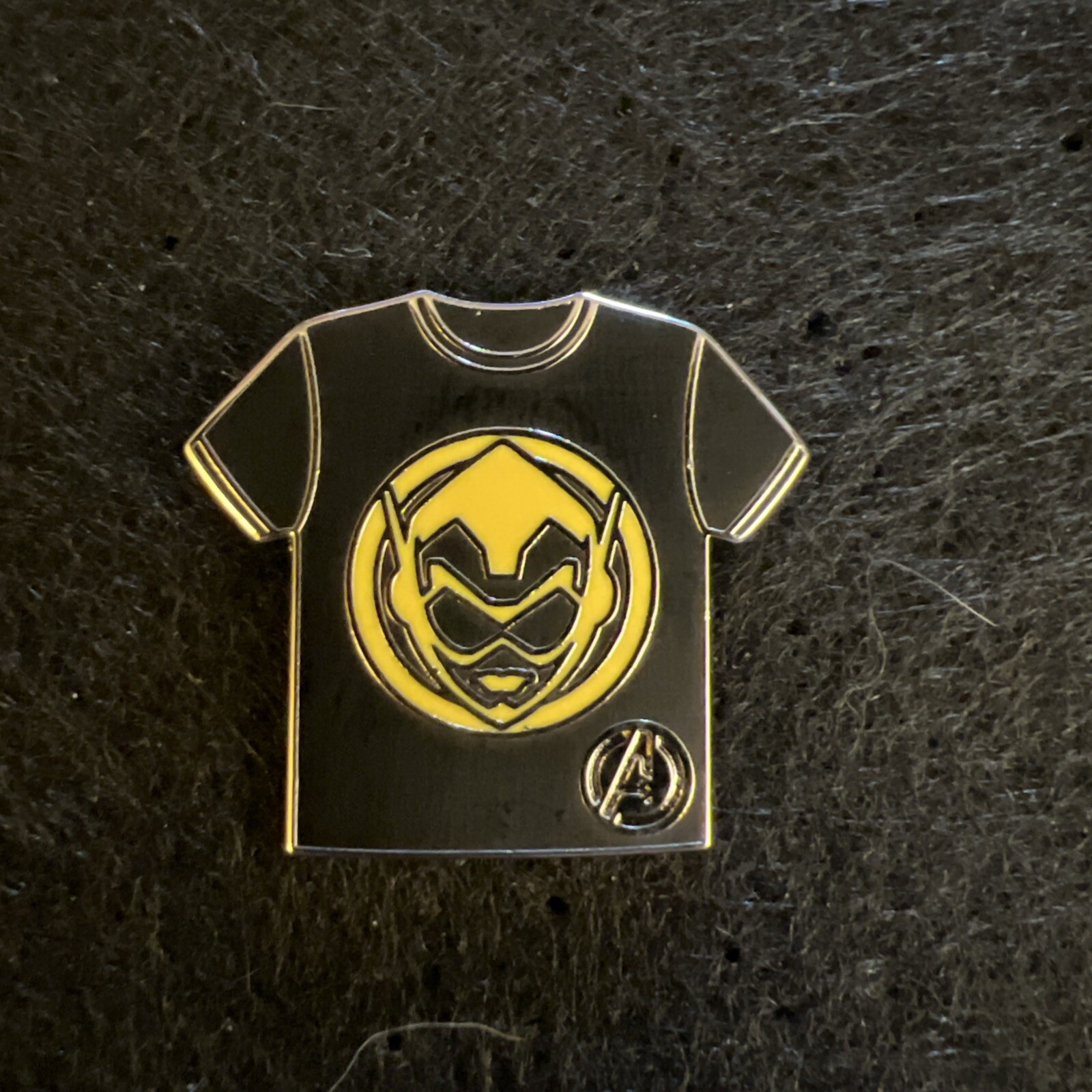 WDW Disney World 2024 Hidden Mickey Marvel T-Shirt Wasp Disney Pin