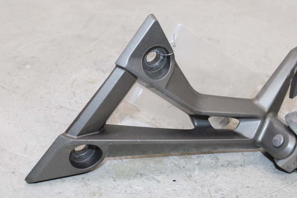 13-17 KAWASAKI NINJA 300 EX300B ABS ОРИГИНАЛЬНЫЙ ЛЕВЫЙ ЗАДНИЙ ПАССАЖИРСКИЙ КОЛЫШЕК - Изображение 4 из 4