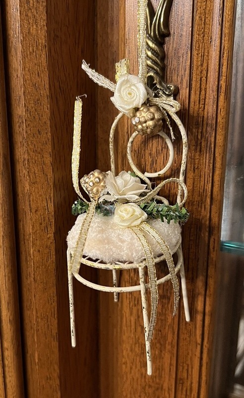 Vintage Victorian Chair Christmas Ornament Ivory and Gold