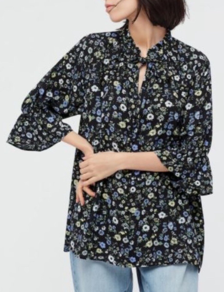Uniqlo x Paul & Joe Floral Blouse with frill sleeves and ribbon