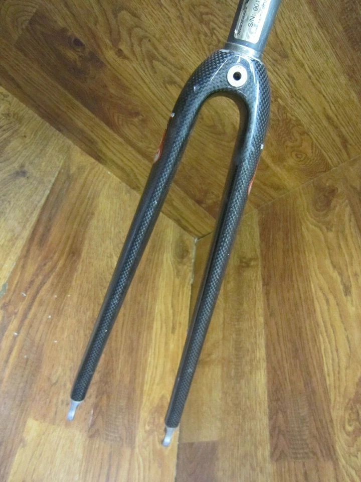 TRUE TEMPER ALPHA Q PRO 1 1/8" x 11" THREADLESS FULL CARBON 700C ROAD FORK - Image 2 of 4