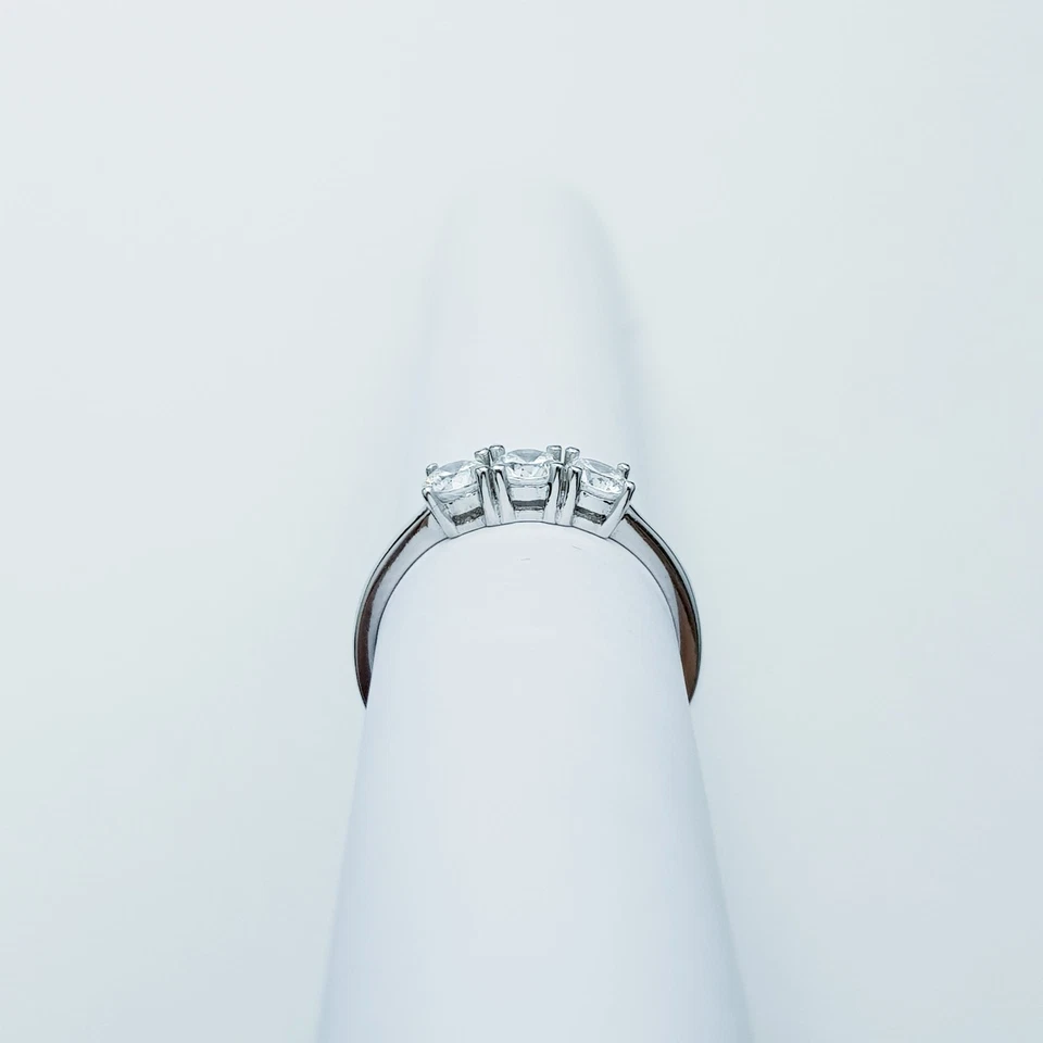 ANELLO TRILOGY 2,40 CT in ARGENTO RODIATO con DIAMANTI ZIRCONI - Immagine 4 di 4