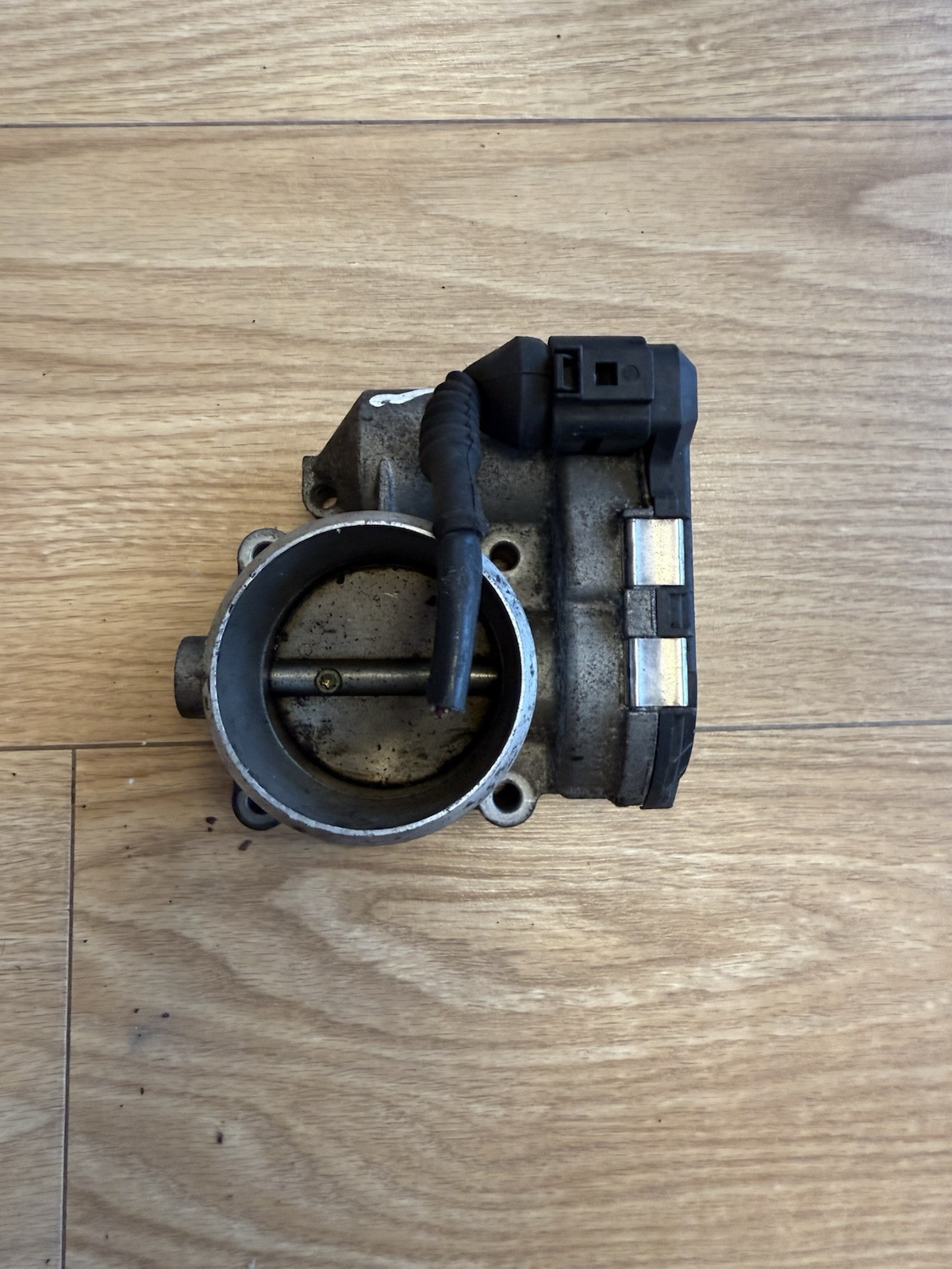 Audi VW Skoda Seat Throttle Body 06B133062M  OEM