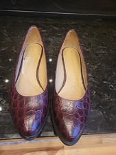 Maroon Leopard Print With 1