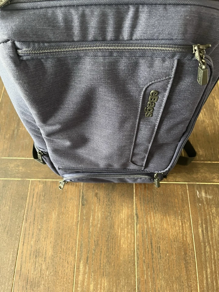 Ebags 专业超薄背包 17 英寸笔记本电脑可携带蓝色周末旅行包 — 第 3/4 张图片
