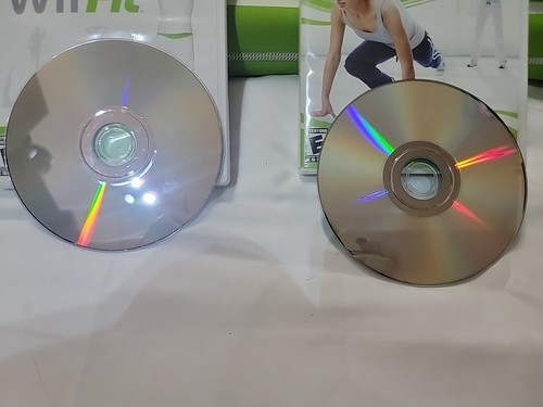 Nintendo Wii Balance Board Bundle Fit Games, FootPad, Carrying Case, Batt Pack - Picture 18 of 24