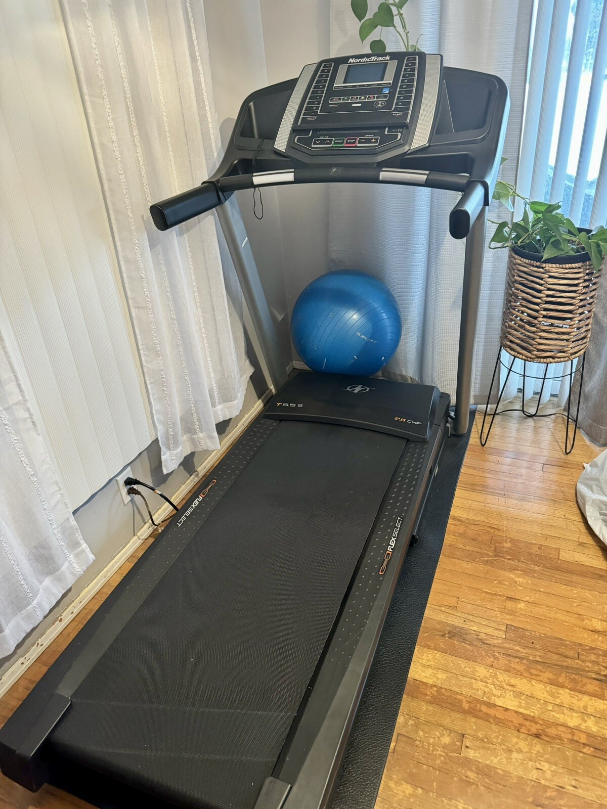 NordicTrack T Series (T 6.5 S) Foldable Treadmill w/ Bluetooth