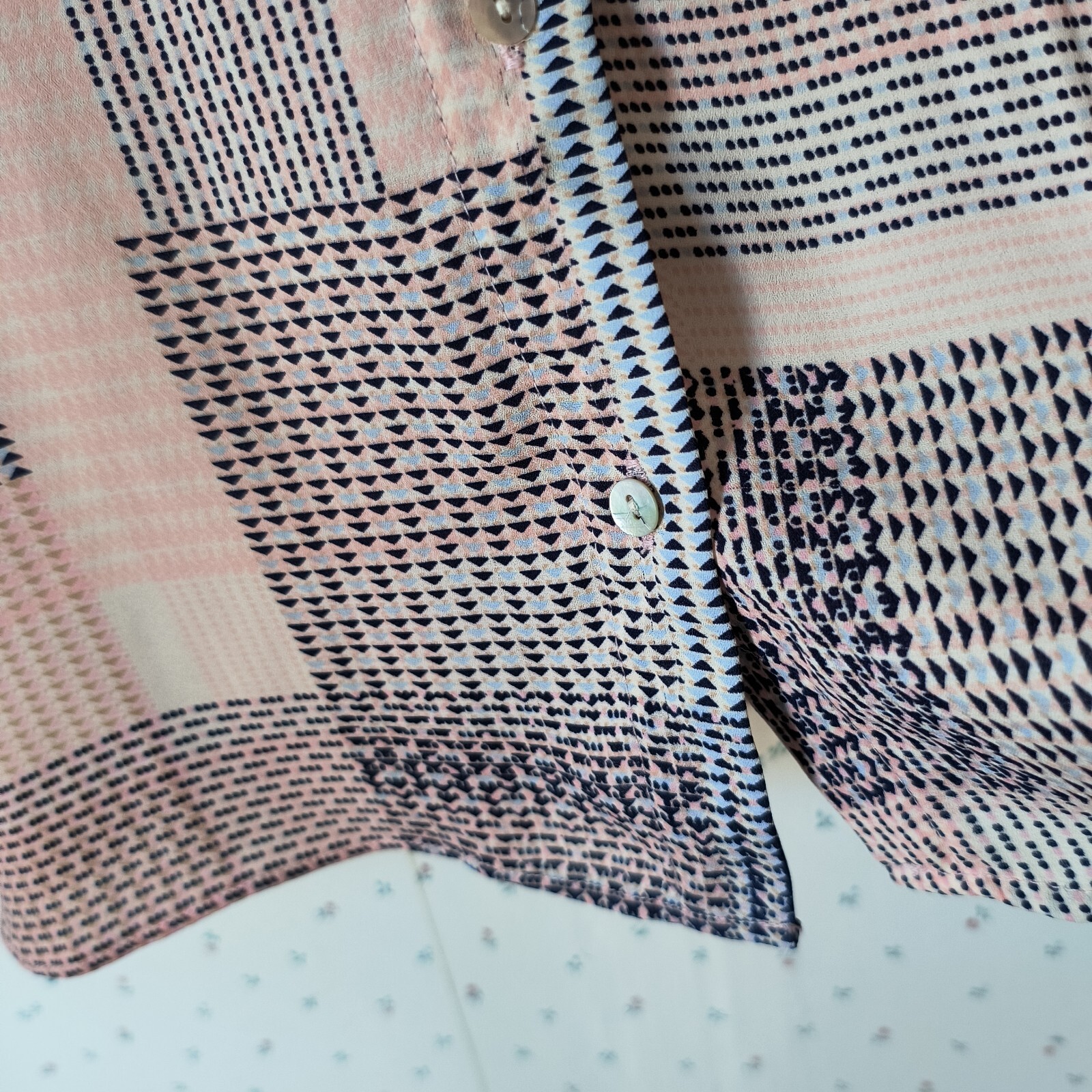 Rose & Olive Top 2X Patchwork Button Down Blouse … - image 9